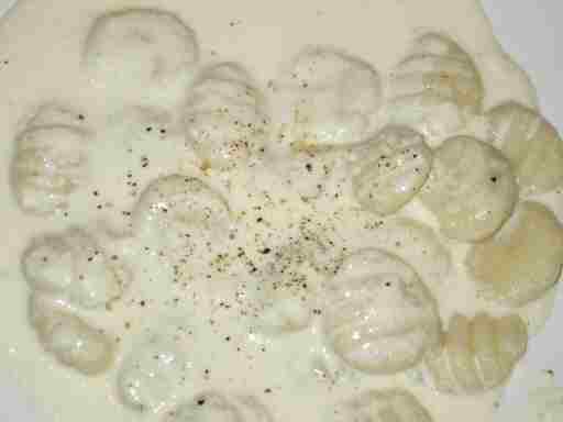 �C�^���A����,���Ɛ����R�b�^�̃j���b�L