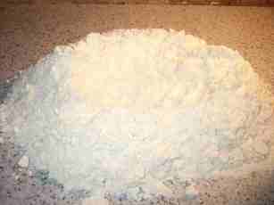 ���̒��S�ɌE�݂�����